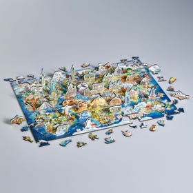 Wonderful World Map - With 36 Stand-Up Pieces