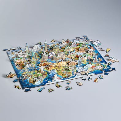 Wonderful World Map - With 36 Stand-Up Pieces